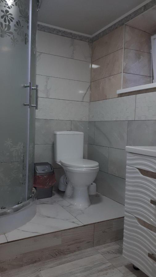 Окремі Номери В Гостьовому Будинку Типу Guest House Kropyvnytskyj Exteriör bild