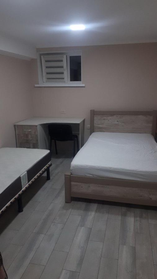 Окремі Номери В Гостьовому Будинку Типу Guest House Kropyvnytskyj Exteriör bild